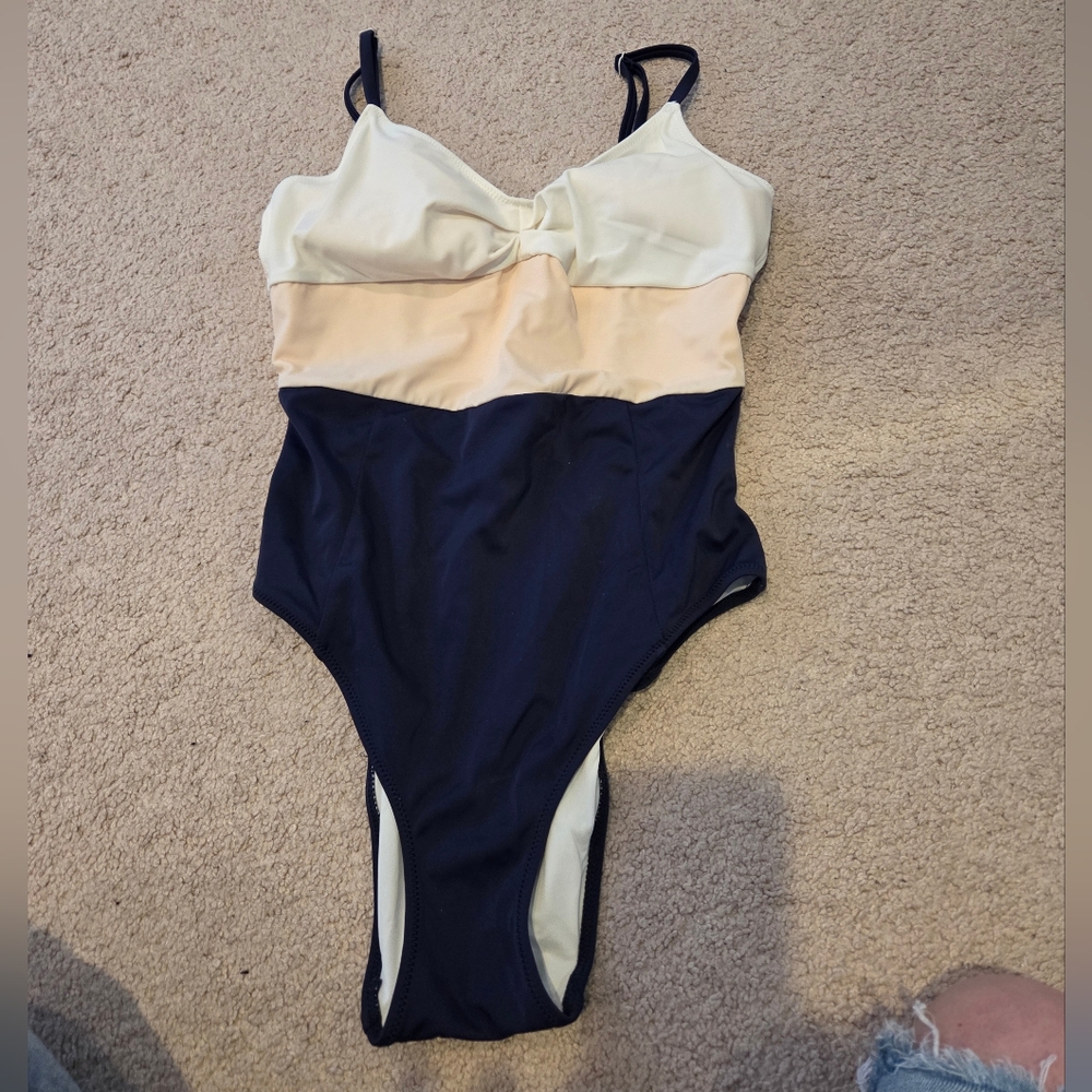 Colorblock One-Piece Swimsuit